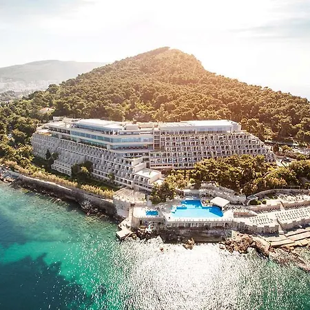 Palace 5*