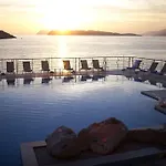 Palace 5*