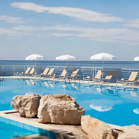 Palace Ξενοδοχείο 5*