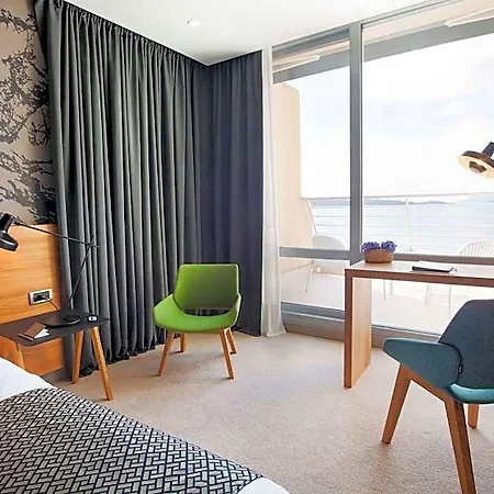 Palace Hotel 5*